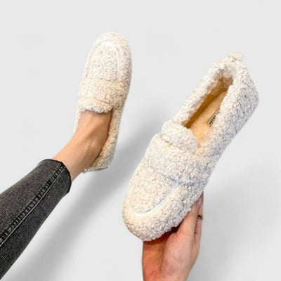 Karelyanne | Cozy Slip-On Loafers